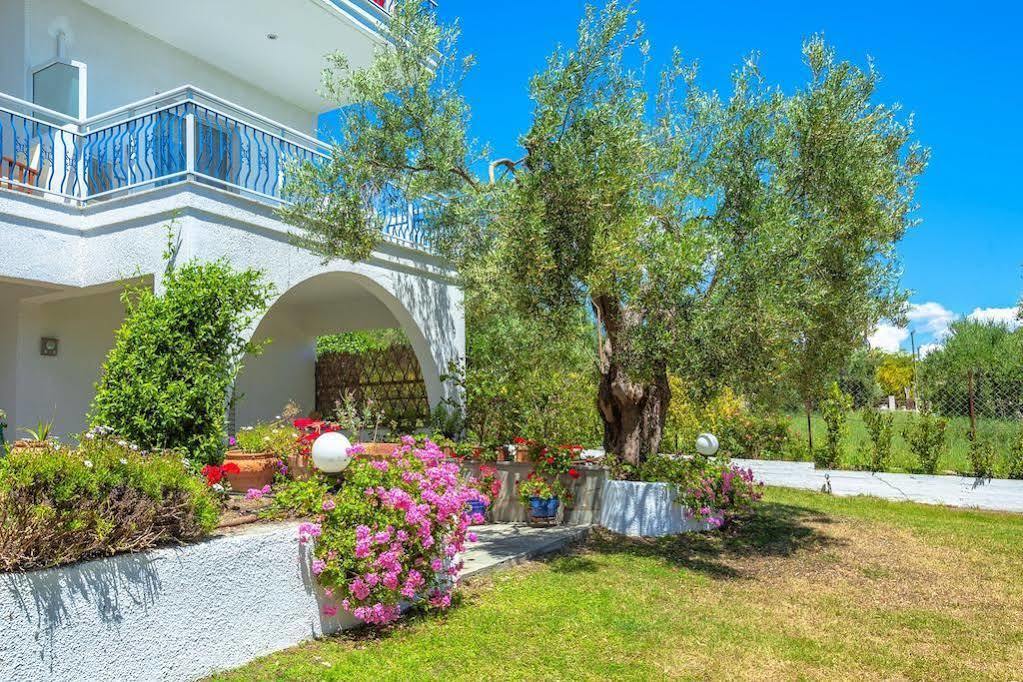 Faros Apartments Possidi Exterior photo